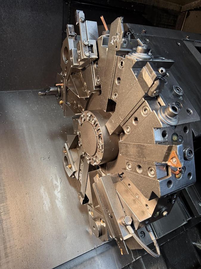 Used DAEWOO PUMA 200C CNC LATHE