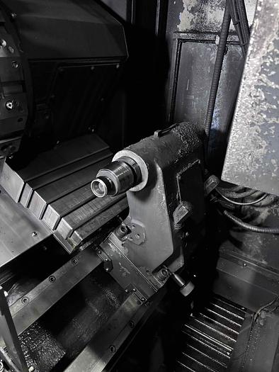 Used 2010 Doosan LYNX 220LC TURNING CENTER