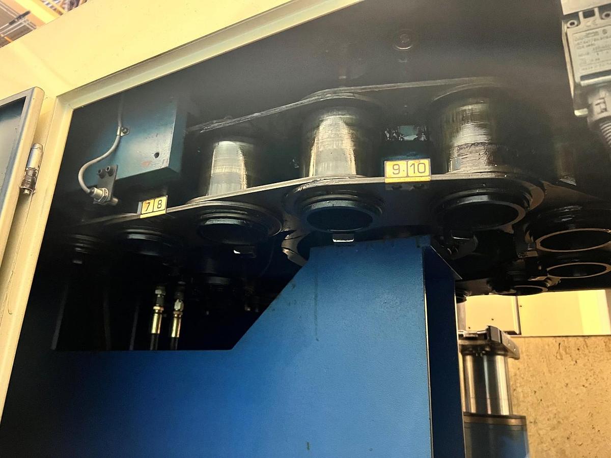 Used KAO MING KMC-3000SD CNC DOUBLE COLUMN VERTICAL MACHINING CENTER