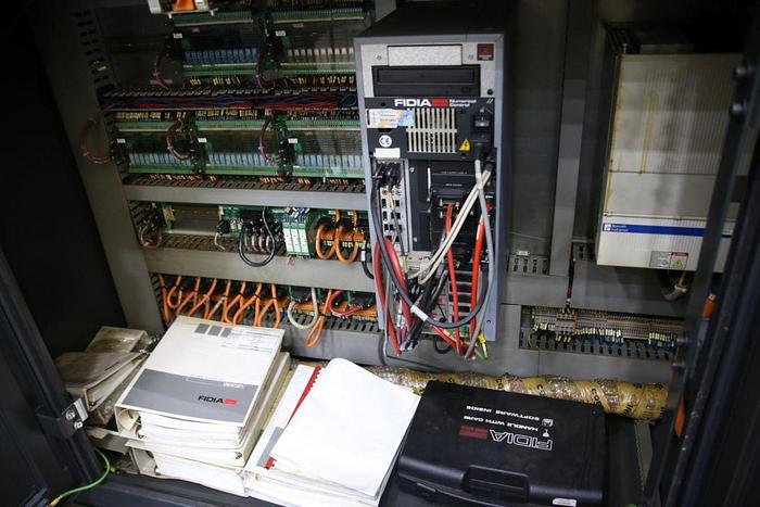 Used FIDIA VERTICAL MACHINING CENTER