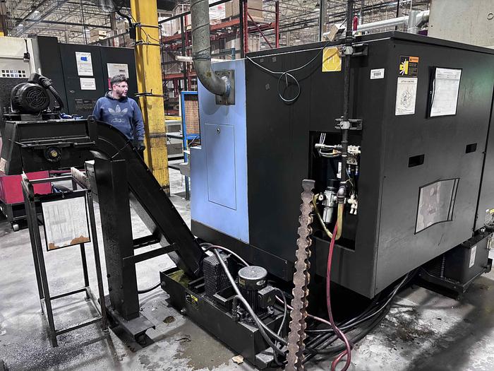 Used 2010 Doosan LYNX 220LC TURNING CENTER