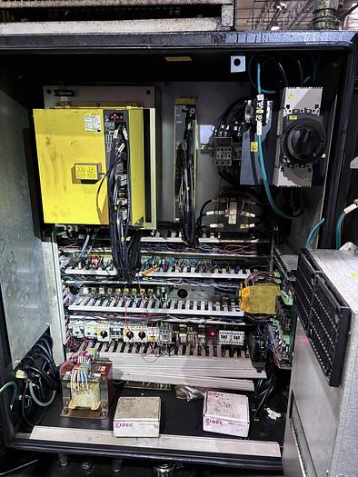 Used 2010 Doosan LYNX 220LC TURNING CENTER