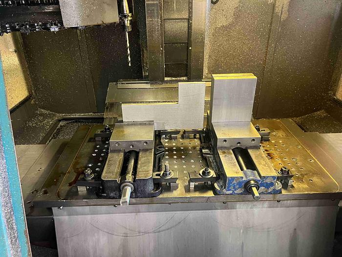 Used FEELER FV-800-SE CNC VERTICAL MACHINING CENTER