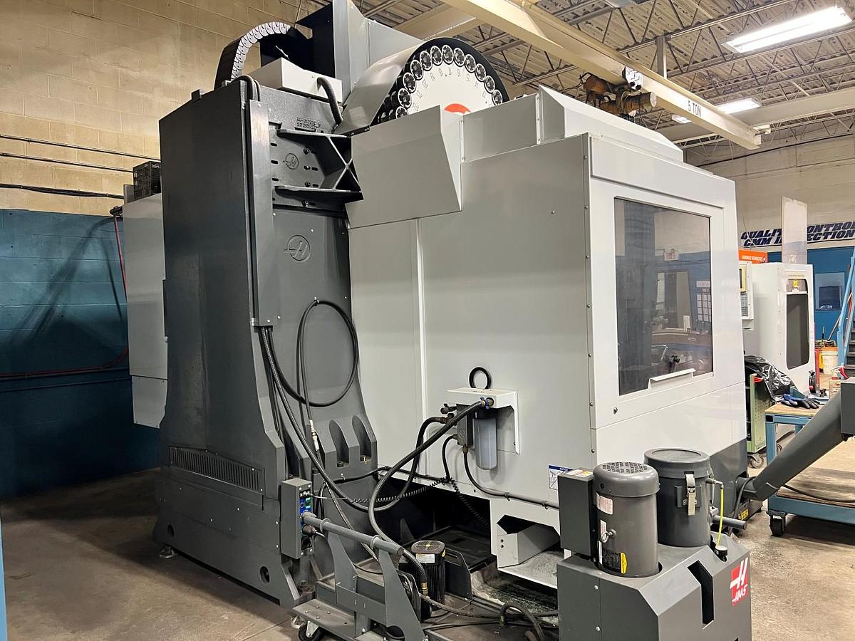 Used HAAS VF-6/50 CNC VERTICAL MACHINING CENTER
