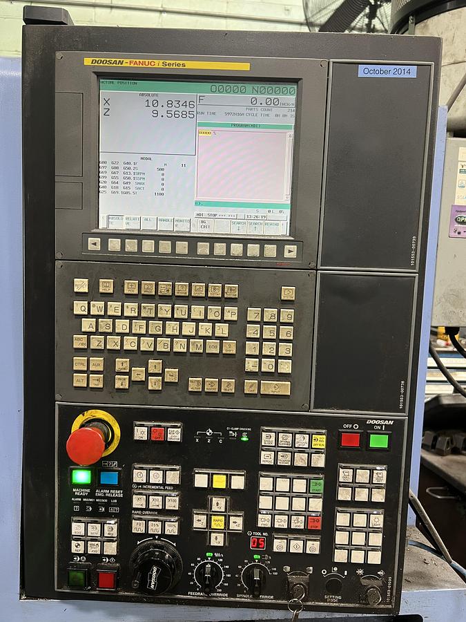 Used 2014 Doosan LYNX 220LC Turning Center (Only 3,050 Cutting Hours)