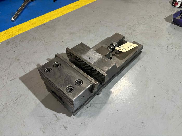 Used MACHINING CENTER VISE 