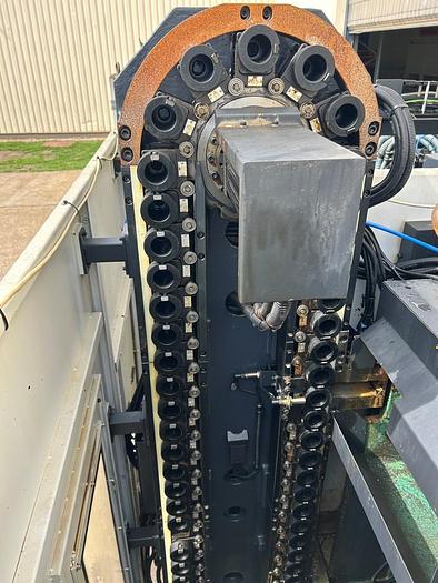 Used DOOSAN HP 4000 HORIZONTAL MACHINING CENTER (2008)