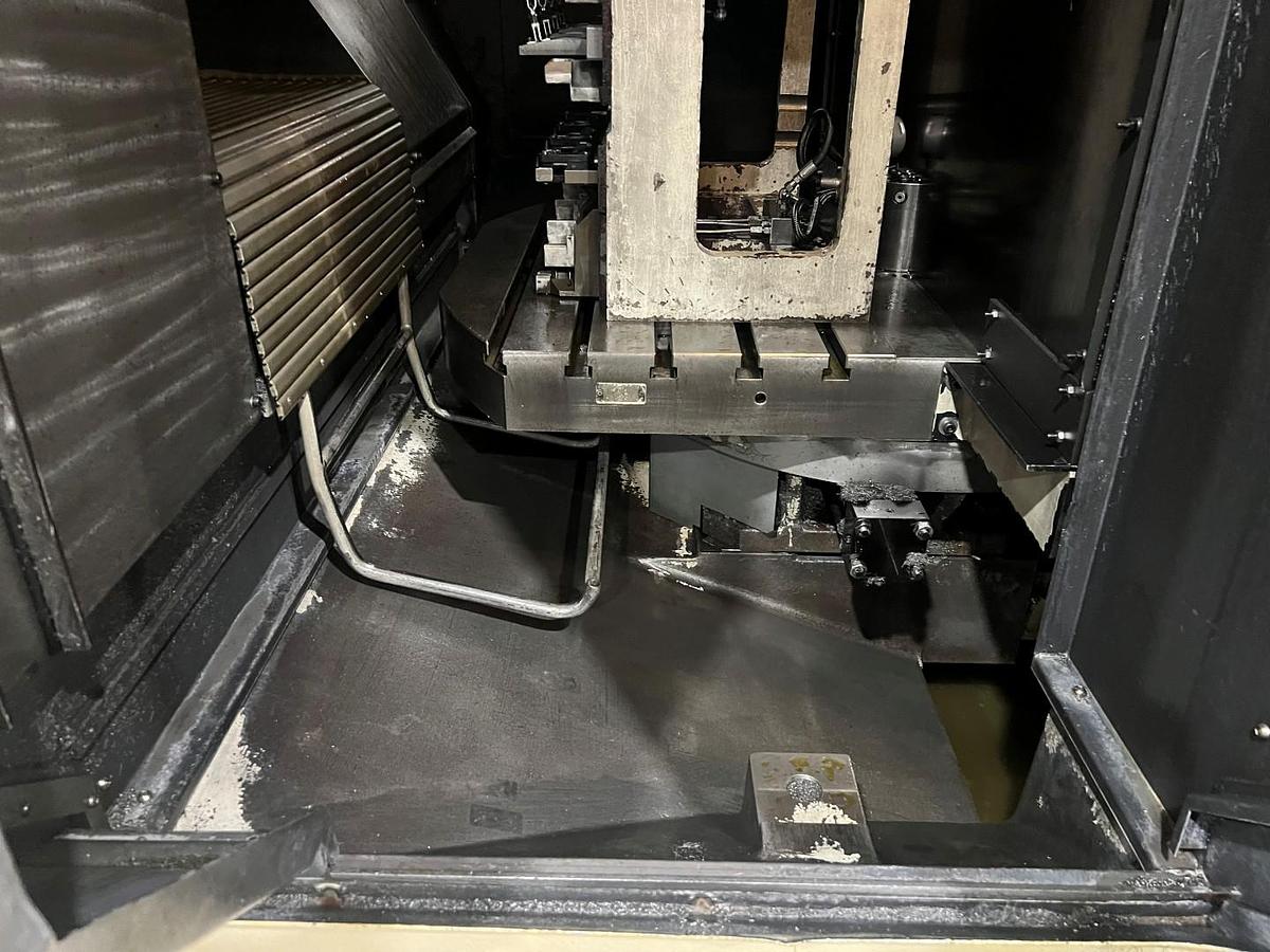 Used 2002 Daewoo DVC-500 Vertical Machining Center