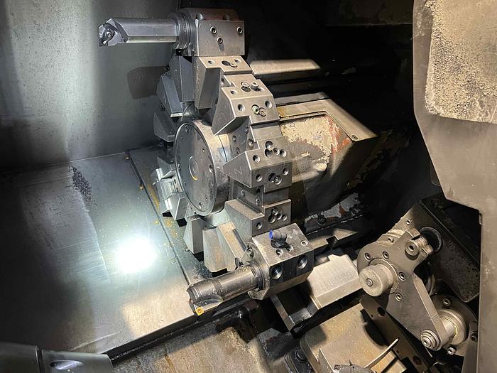 Used OKUMA HOWA HL-20