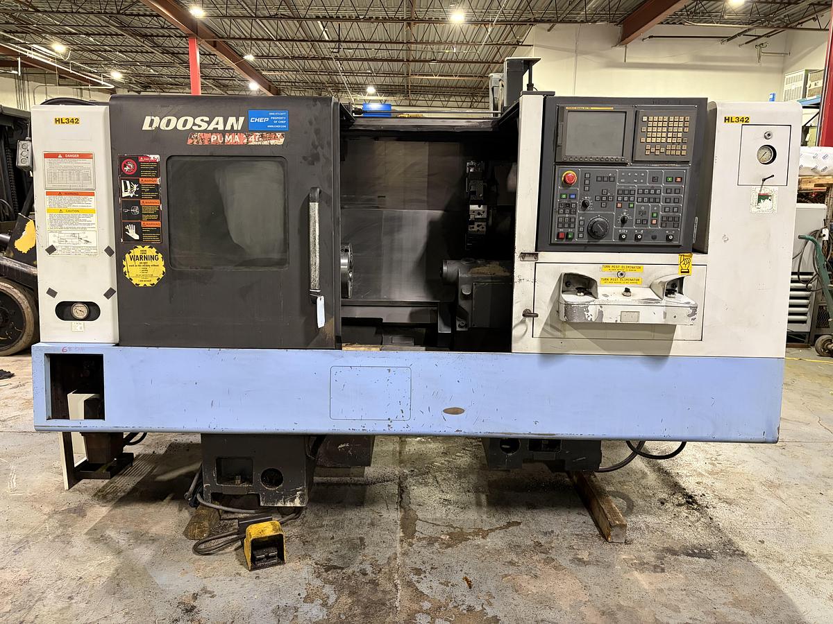 Used 2007 Doosan 240C TURNING CENTER