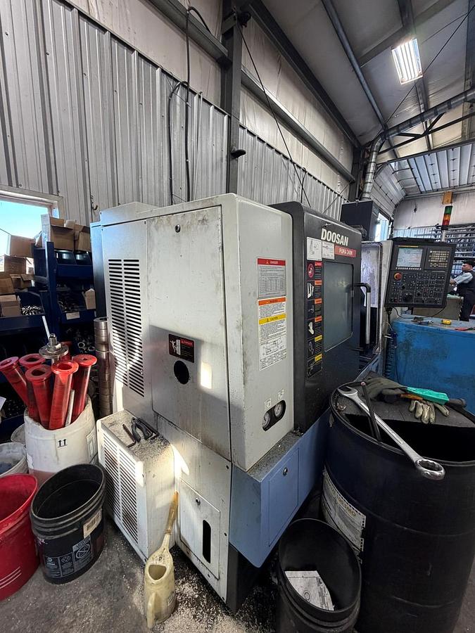 Used DOOSAN PUMA 240MB CNC TURNING CENTER