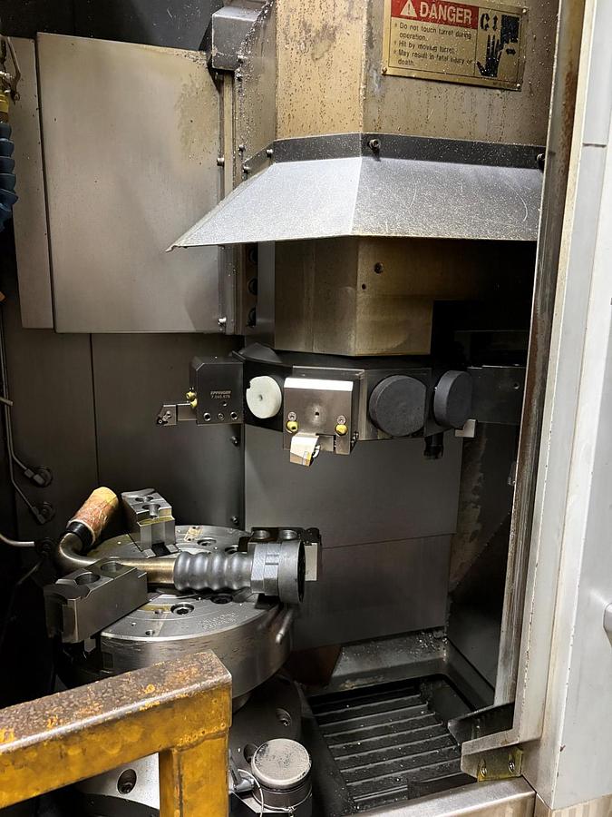 Used DOOSAN V450M CNC VERTICAL TURNING CENTER