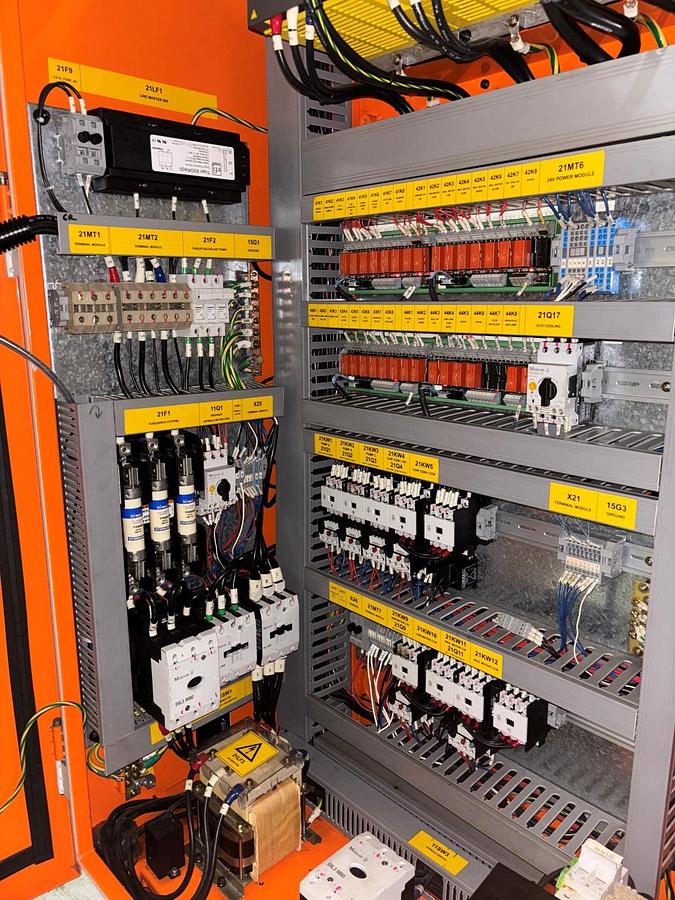 Used BRIDGEPORT XP3-760 VERTICAL MACHINING CENTER