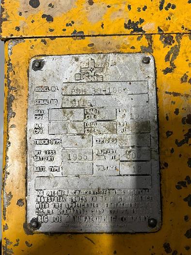 Used Industrial Hand Operated Electrical Forklift/Lift Truck (3000 lbs capacity)