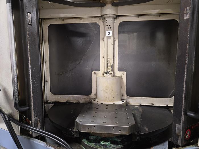 Used 2010 Doosan HC-400 HORIZONTAL MACHINING CENTER