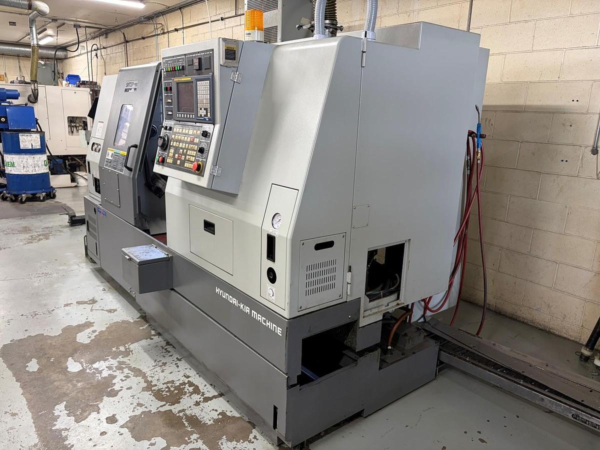 Used HYUNDAI KIA SKT21LMS CNC TURNING CENTER
