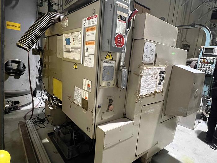 Used OKUMA HOWA HL-20