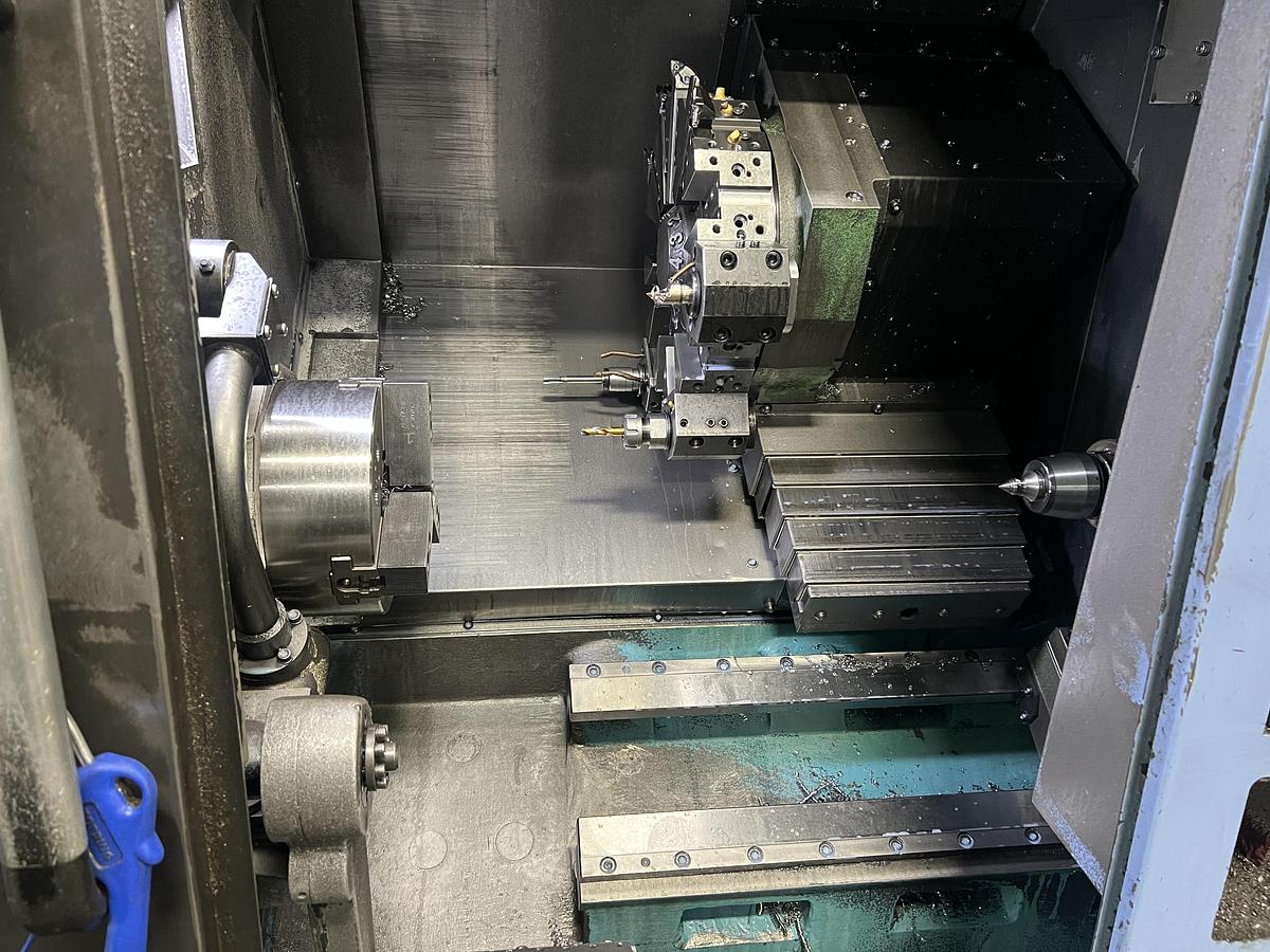 Used 2014 Doosan LYNX 220LC Turning Center (Only 3,050 Cutting Hours)