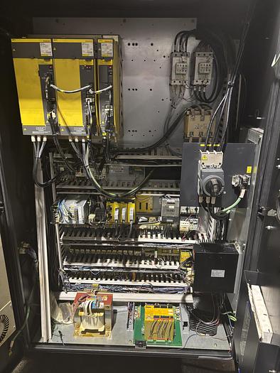 Used 2007 Doosan 240C TURNING CENTER