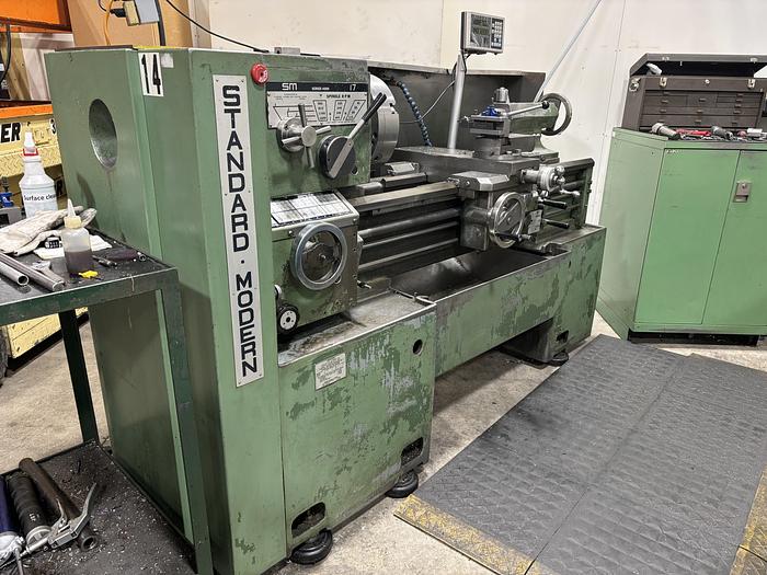 Used STANDARD MODERN ENGINE LATHE 