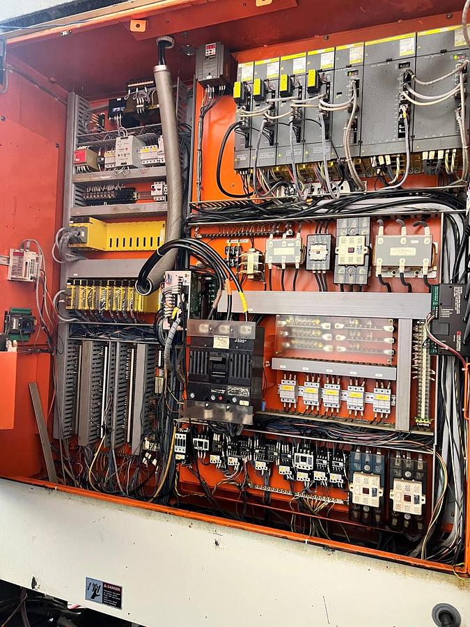 Used NIIGATA SPN50 HORIZONTAL MACHINING CENTER