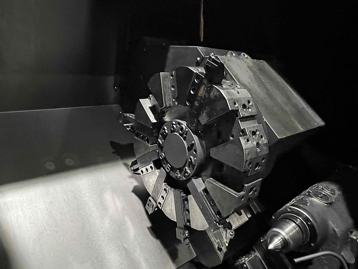 Used 2010 Doosan 240C TURNING CENTER