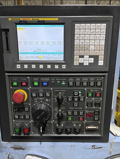 Used 2010 Doosan LYNX-220LC TURNING CENTER