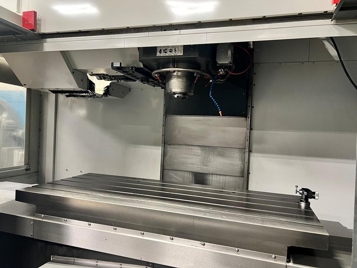 Used HAAS VF-6/50 CNC VERTICAL MACHINING CENTER
