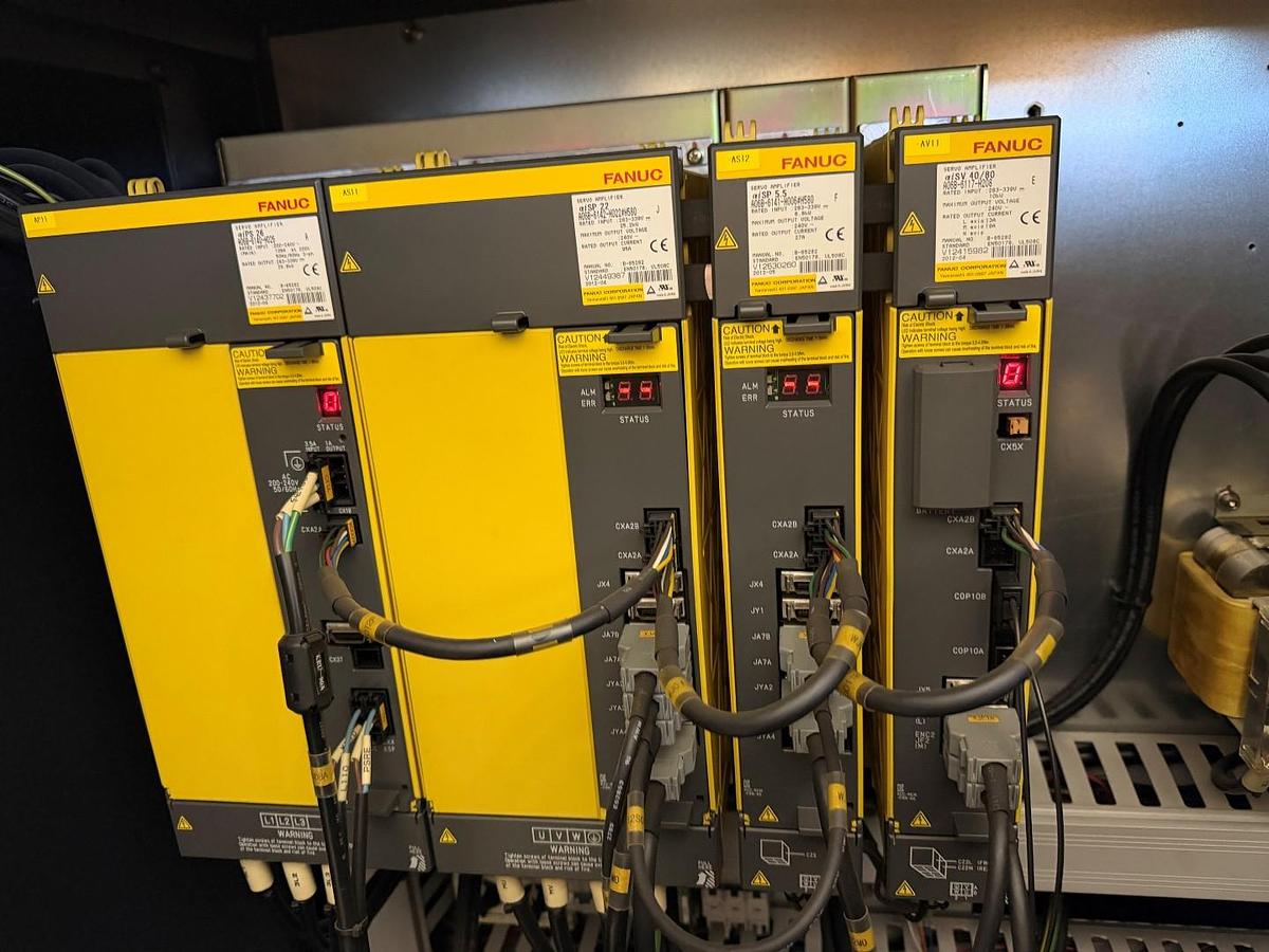Used DOOSAN PUMA 240MB CNC TURNING CENTER
