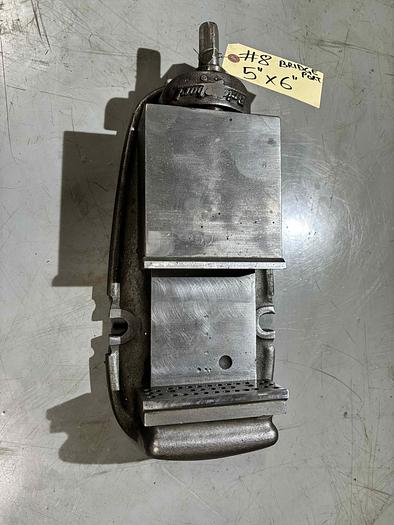 Used MACHINING CENTER VISE