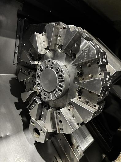 Used 2007 Doosan 240C TURNING CENTER