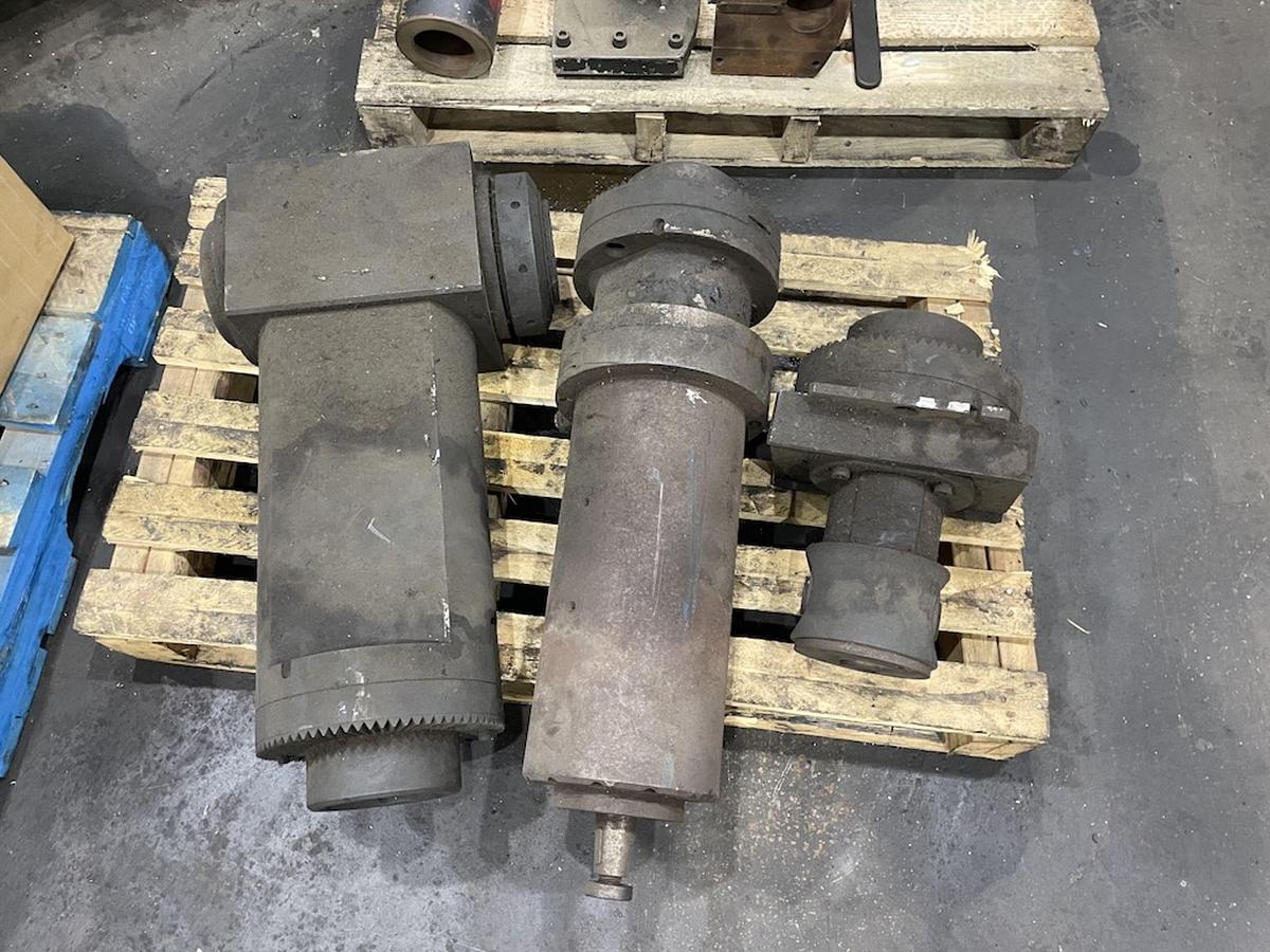 Used PIETRO CARNAGHI AC 25 CNC VERTICAL BORING MILL