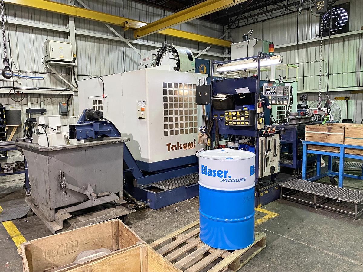 Used TAKUMI V22 VERTICAL MACHINING CENTER