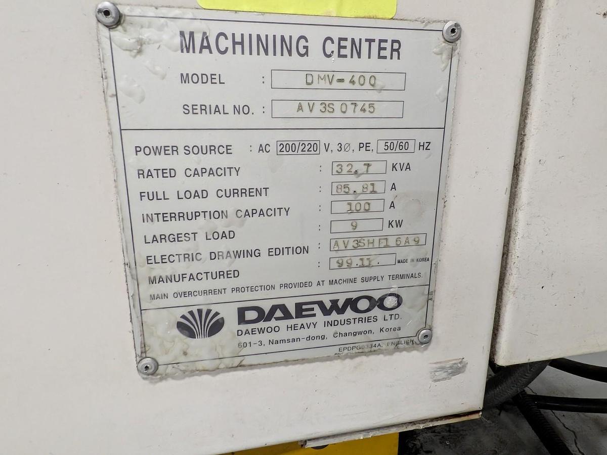 Used 1999 Daewoo DMV-400 Vertical Machining Center