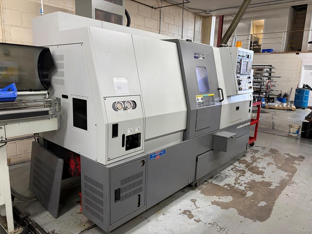 Used HYUNDAI KIA SKT21LMS CNC TURNING CENTER