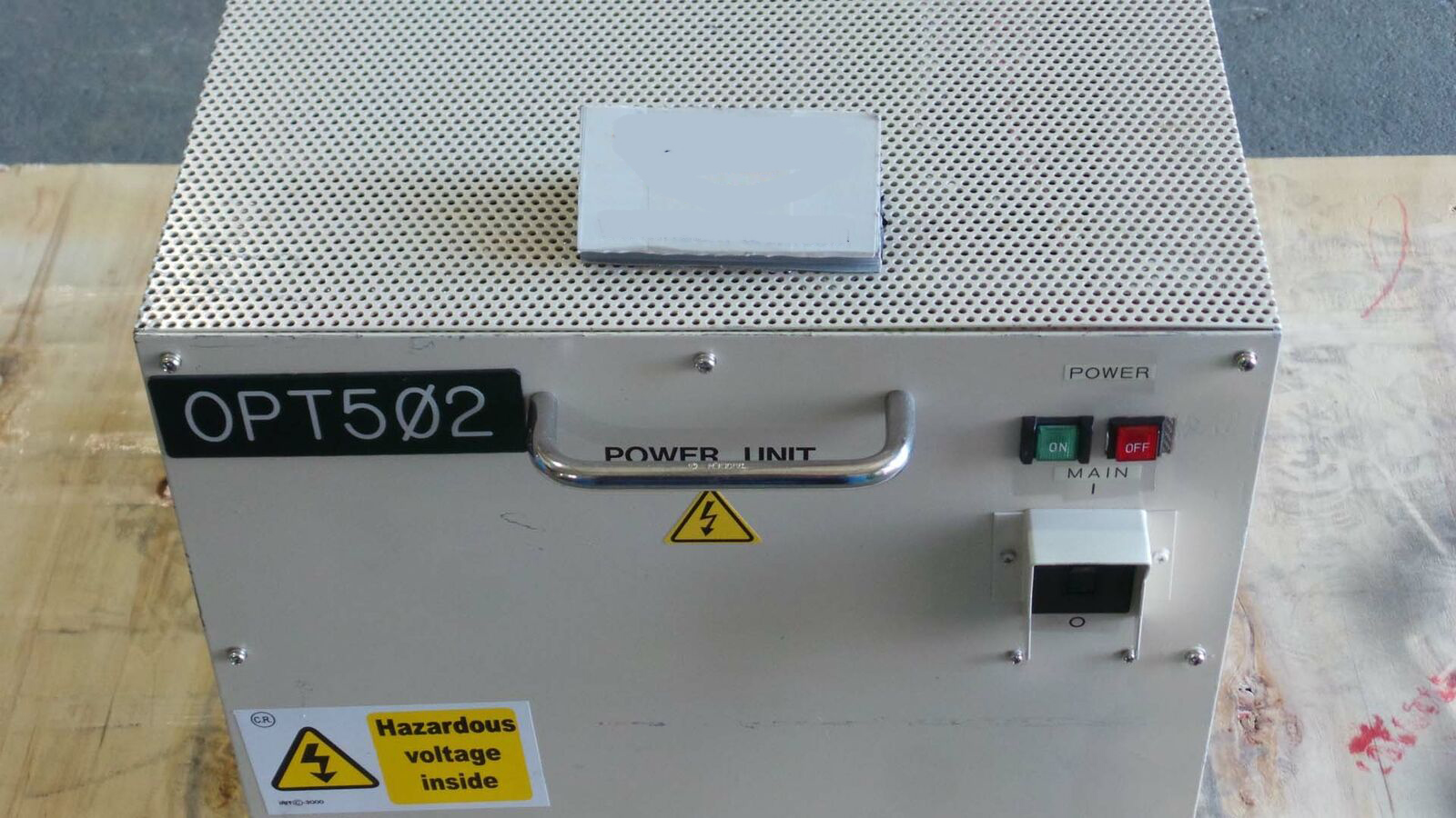 Used Nikon Power Unit, Power Supply ROLL AROUND / 220~240 V / 4A / 50~60Hz / OPTiSTAT