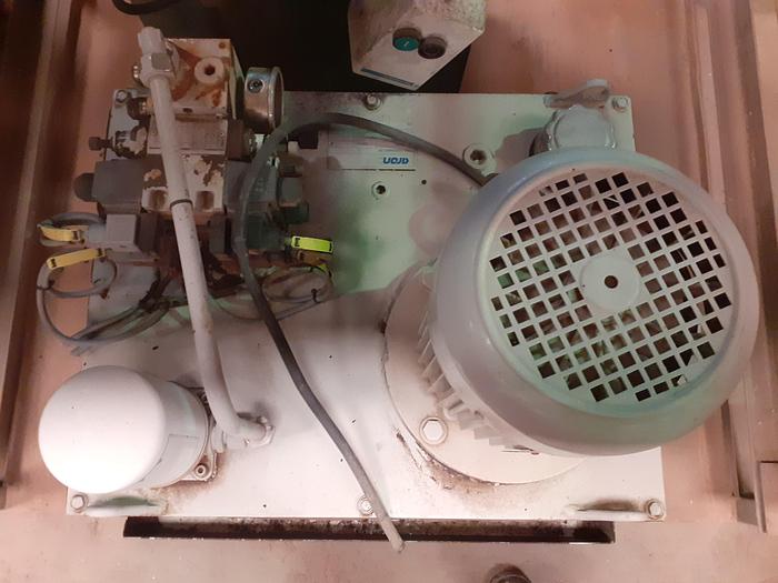 Usado Grupo hidráulico ARON LK 3008