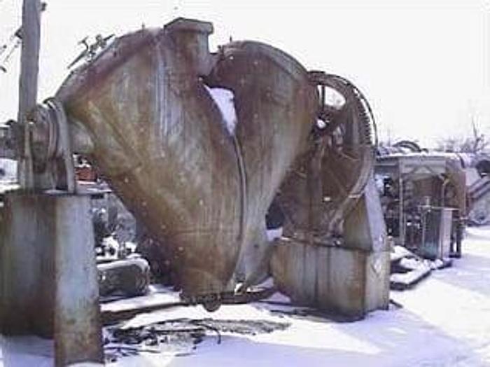 Used 60 CU. FT. P-K TWIN SHELL VACUUM DRYER – S/S