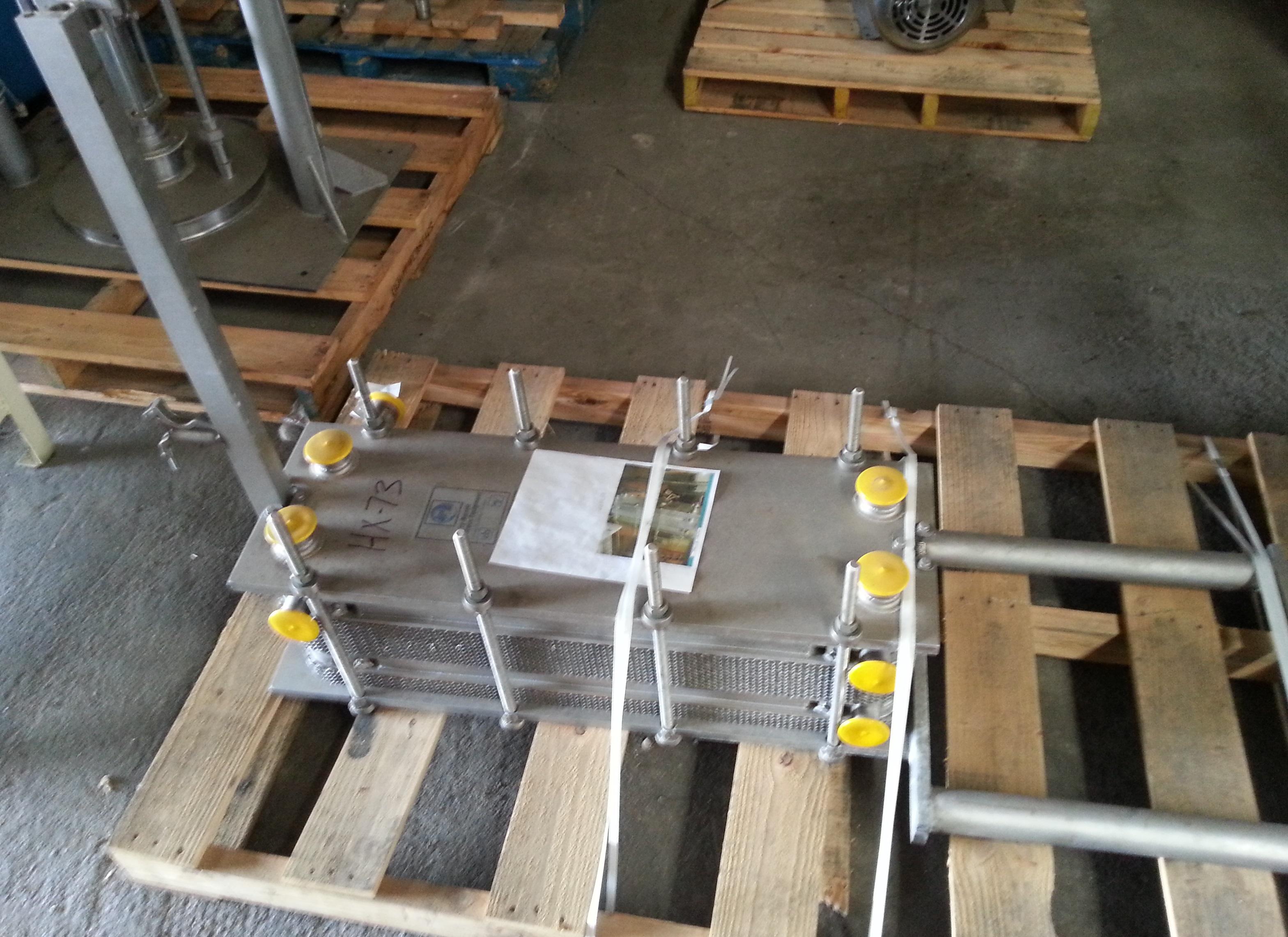 Usado 92 SQ. FT. CHERRY BURRELL PLATE HEAT EXCHANGER