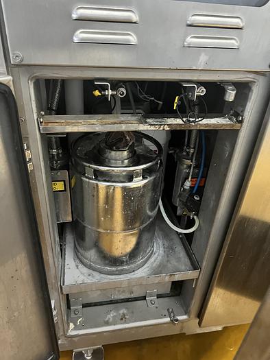 Used Maquina llenadora tetrapak usada