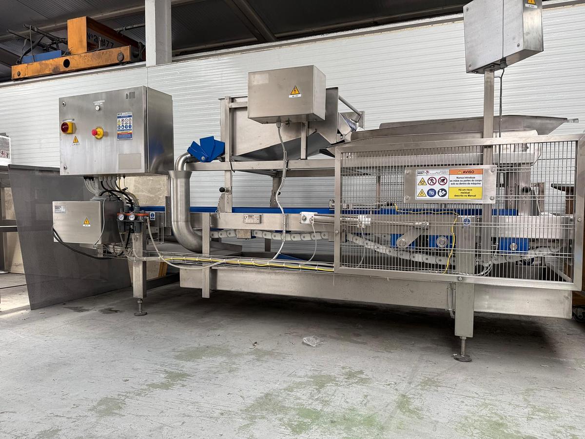 Used LLENADORA DE MOLDES AUTOMATIZADA 
