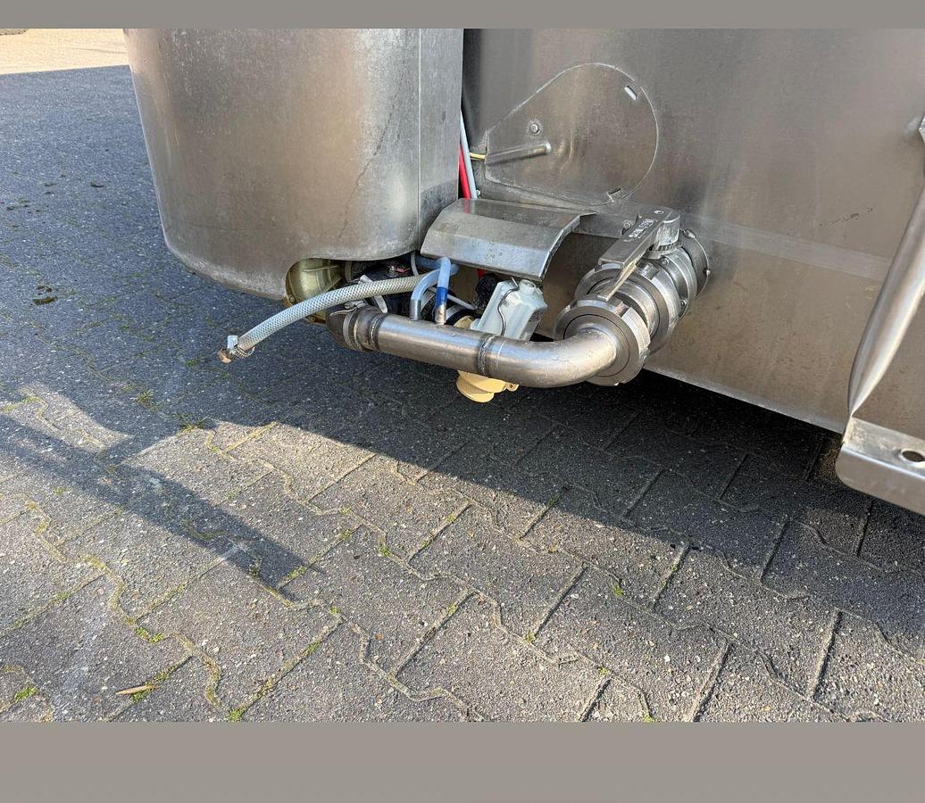 Used TANQUE WESTFALIA ATLAS 18000 AÑO 2004