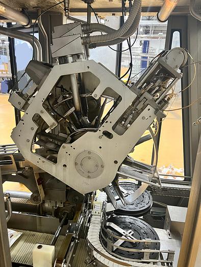 Used Maquina llenadora tetrapak usada