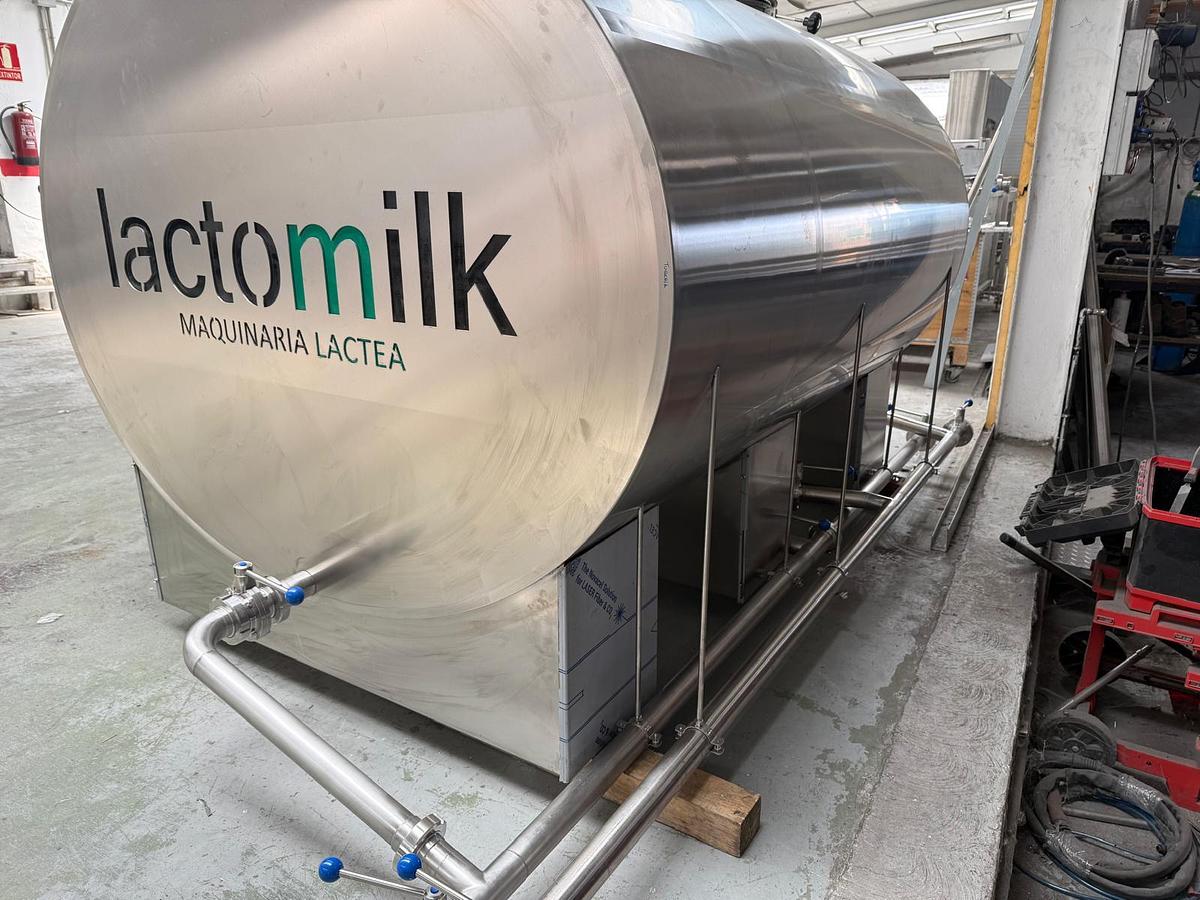 CISTERNA PARA TRANSPORTE DE LECHE