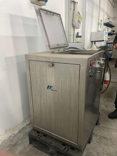 Used LAVAMOLDES MARCA REMMA 