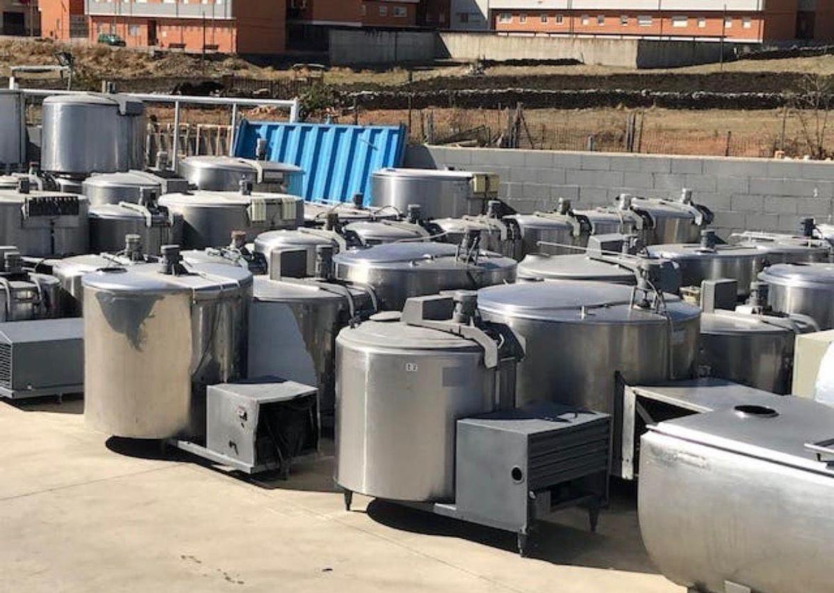 Used Lotes de tanques redondos 