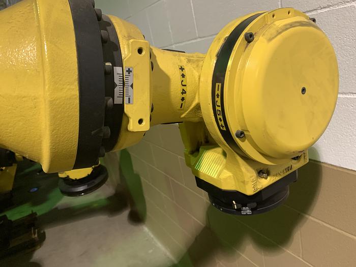 Used FANUC R2000iC/125L 6 AXIS CNC ROBOT WITH R30iB CONTROLLER, IR VISION, 125KG X 3,100 MM H REACH