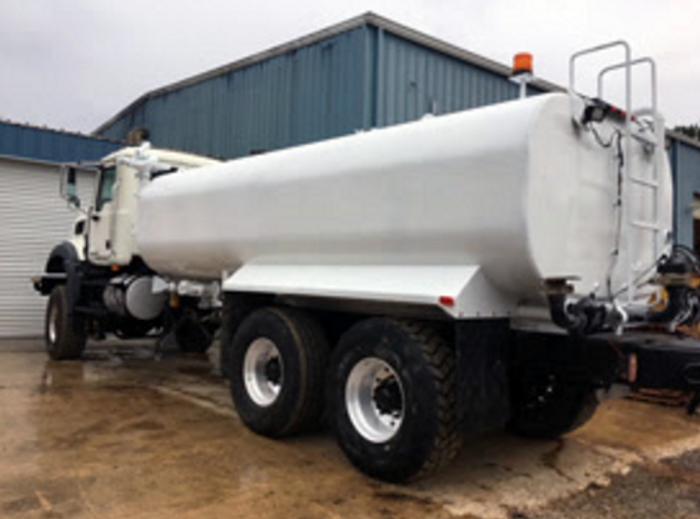 Used 2008 Mack GU813 6x6 4,000 Gallon Tandem Axle Water Truck