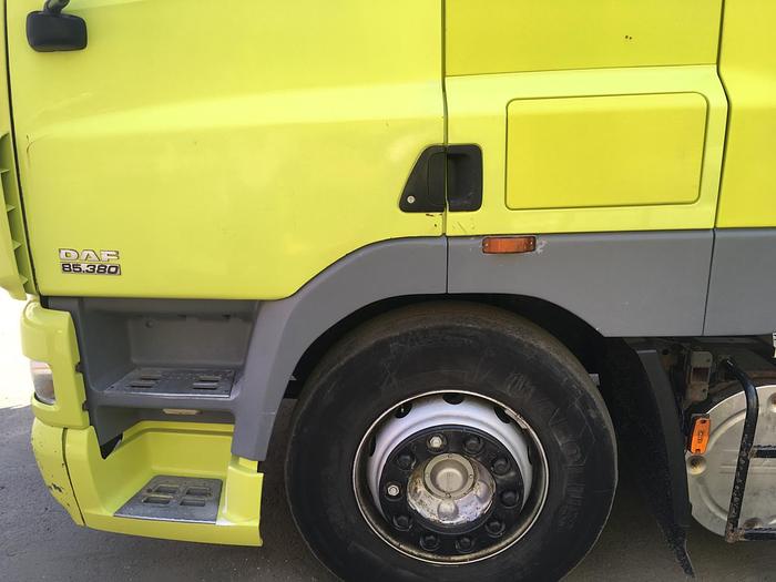 Used 2002 DAF 85 CF 380 MANUAL EURO 3
