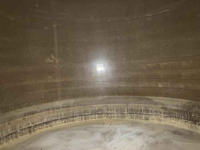 Used Used approximately 5500 gallon fiberglass tank